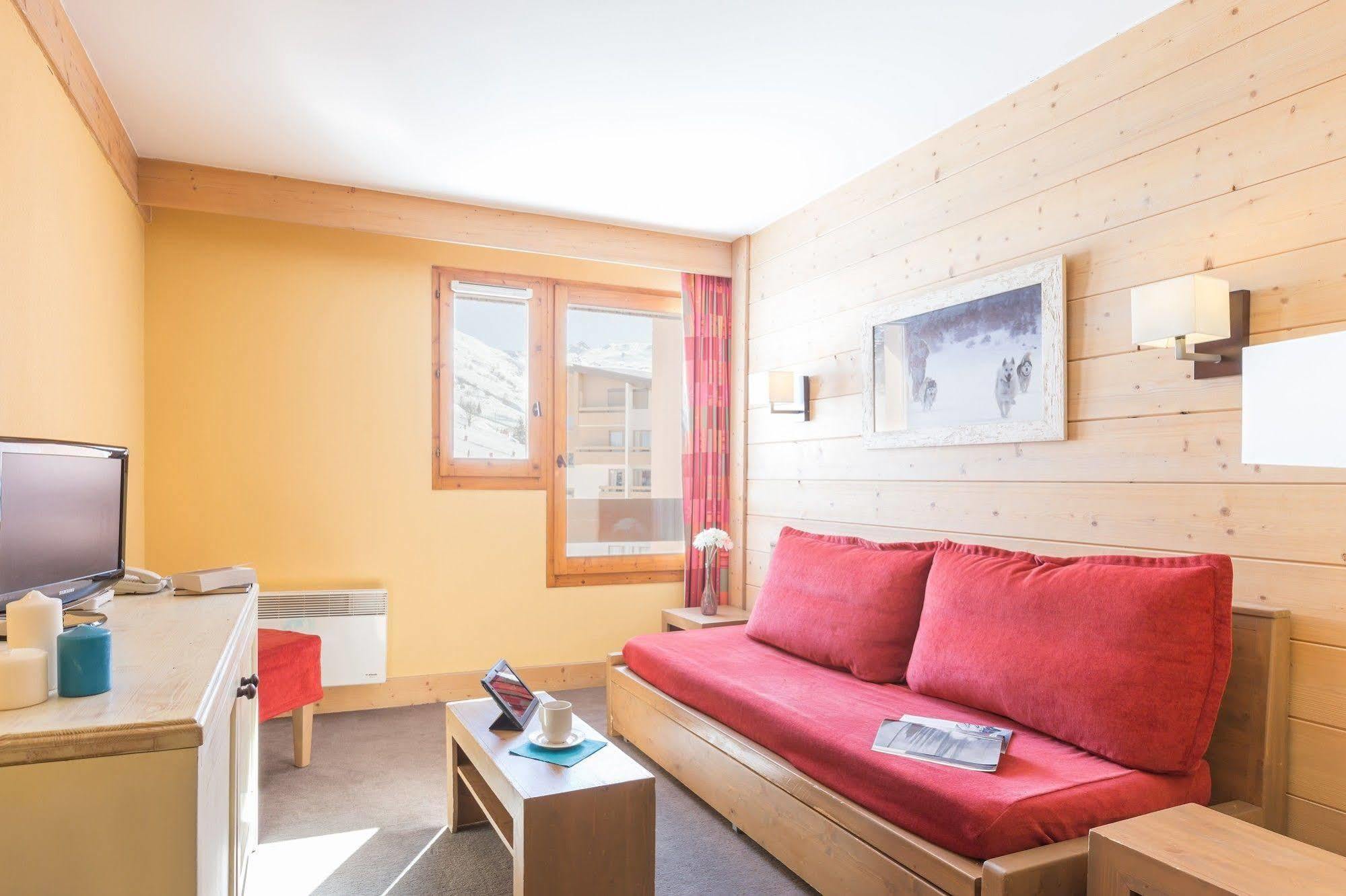 Residence Pierre & Vacances Aconit Saint-Martin-de-Belleville Bagian luar foto